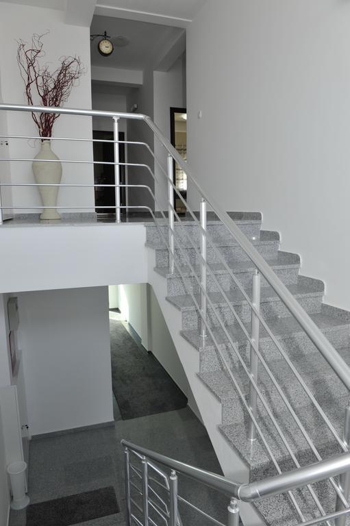 Apartment Jovana Nikšić Exteriör bild
